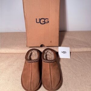 UGG Tasman Suede Shearling Slip-On Slippers Chestnut Brown Women’s 5